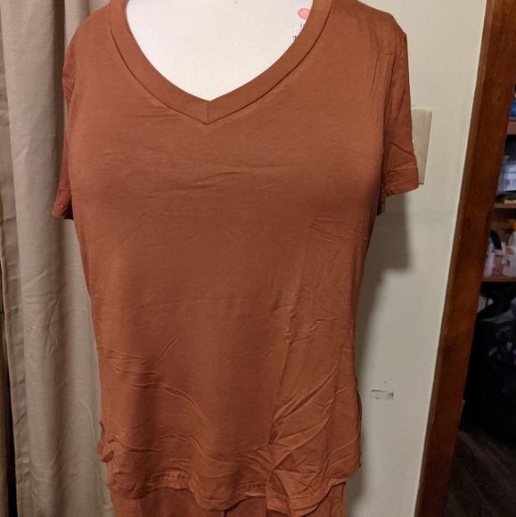 Latched Mama Copper V-Neck Boyfriend Tee, XL, NWT - Picture 1 of 5